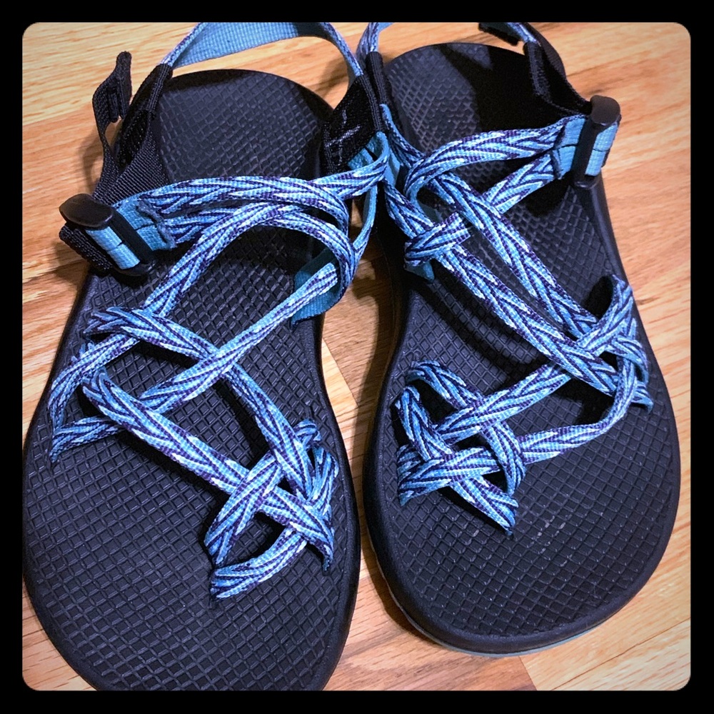 CHACOS. WOMENS SIZE 7W